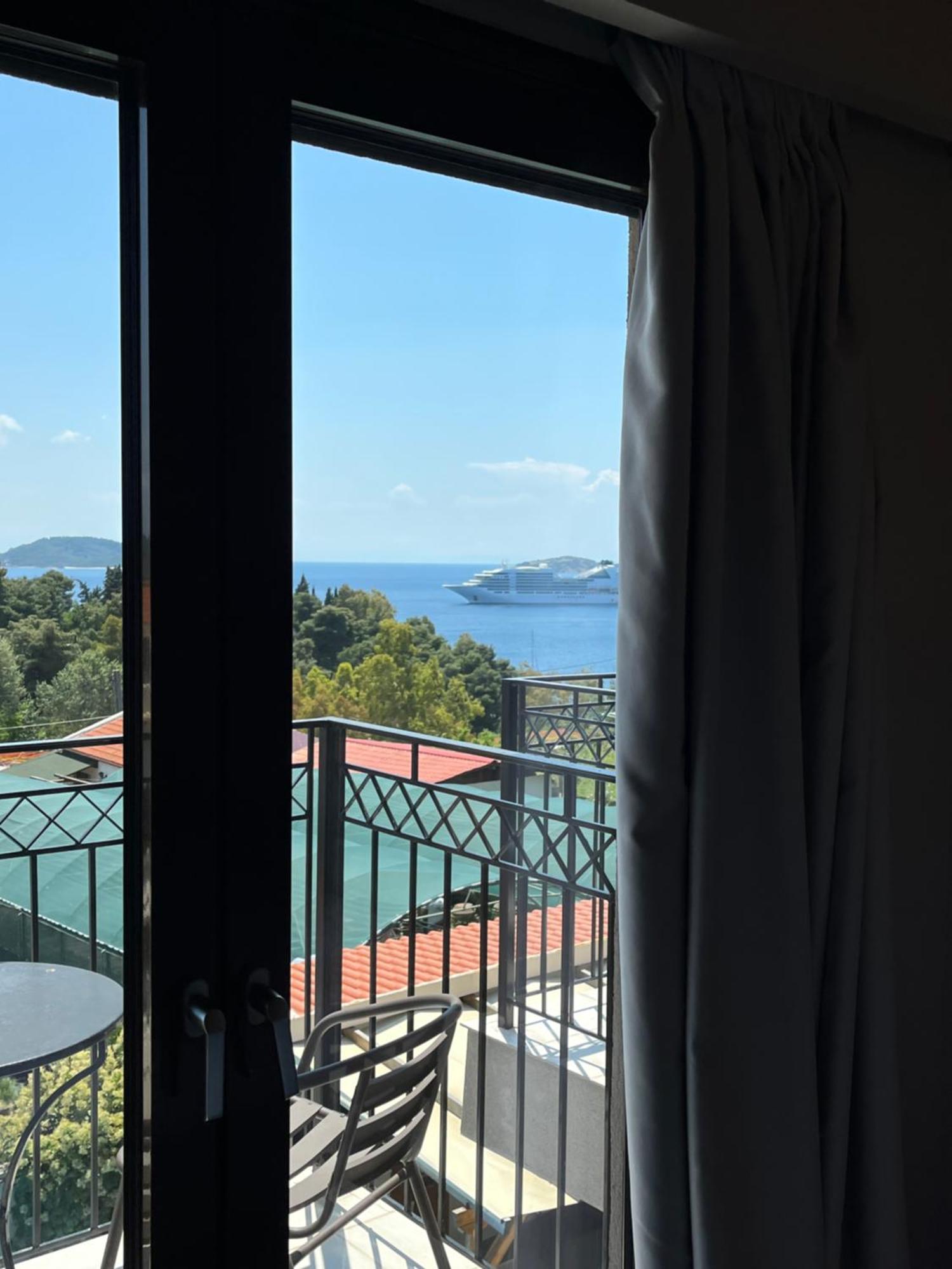Oro Hotel Skiathos Town Exterior photo